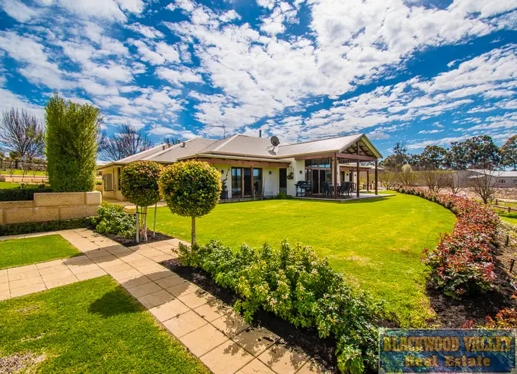 32 Robinia Way, Bridgetown WA 6255