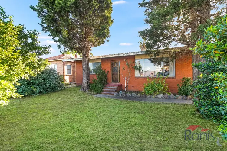 158 Davies Rd, Padstow NSW 2211