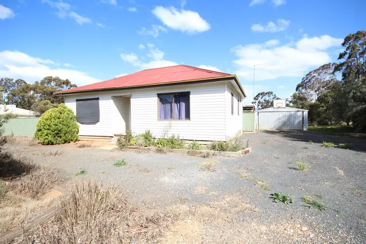 16 Simpson Avenue, Rupanyup VIC 3388