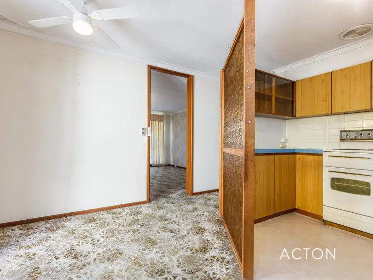 Sixth view of Homely semi-detached listing, 4B Bullfinch Street, Spearwood WA 6163