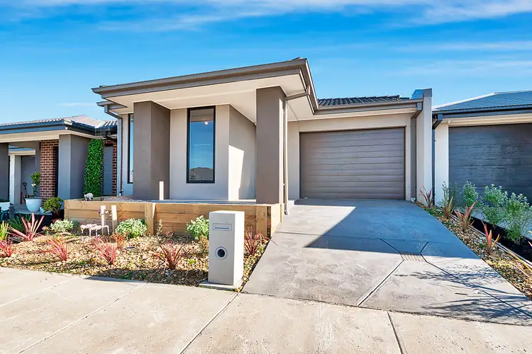 13 Pelagos Drive, Clyde VIC 3978