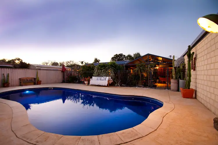 21 Charlbury Way, Eden Hill WA 6054