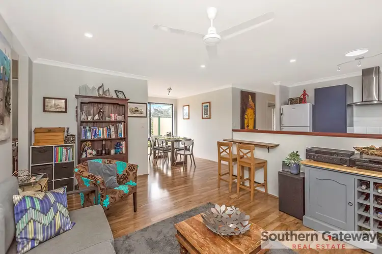 Third view of Homely house listing, 6 Madge Way, Leda WA 6170