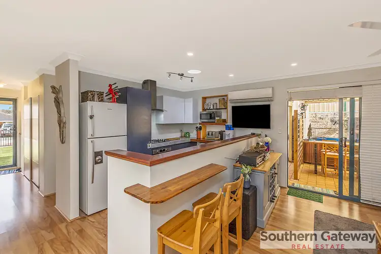Fifth view of Homely house listing, 6 Madge Way, Leda WA 6170