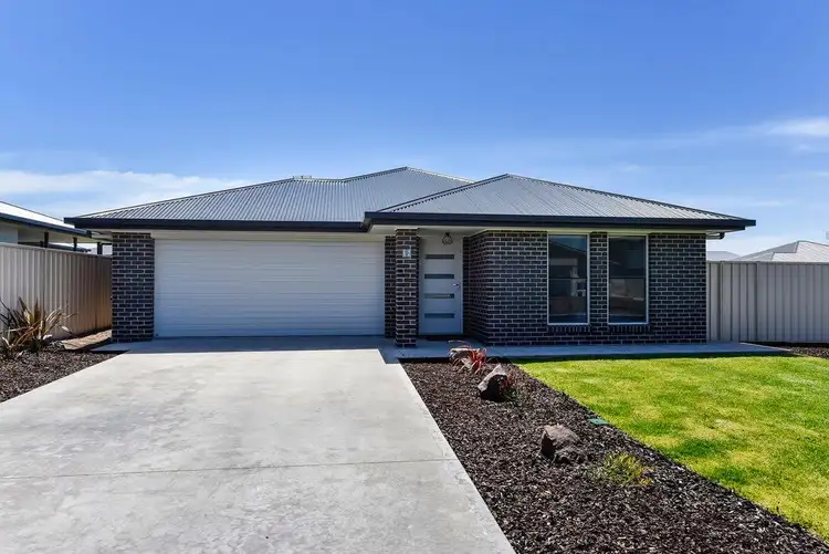 12 Alexander Tolmer Way