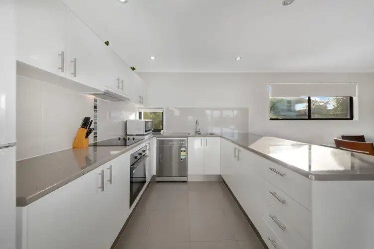 Sixth view of Homely unit listing, 4/46 YARROON STREET, Gladstone Central QLD 4680