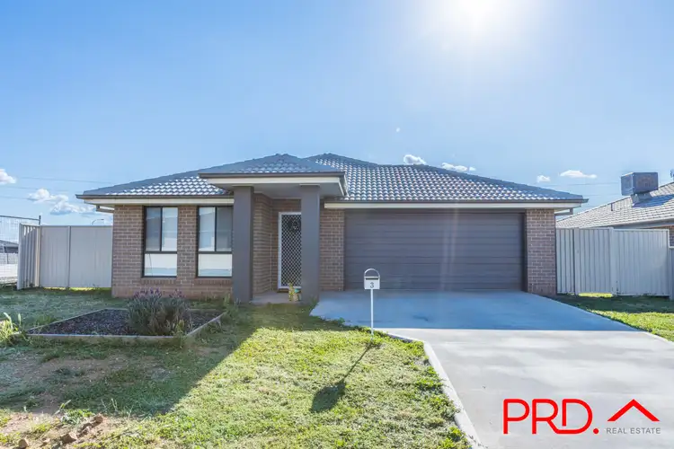 3 Explorers Way, Tamworth NSW 2340