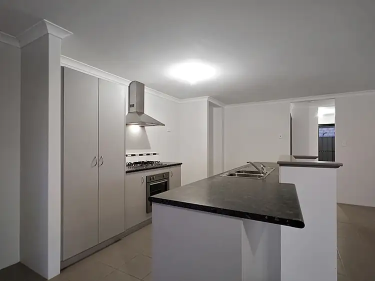 Seventh view of Homely house listing, 22 Spindrift Vista, Glenfield WA 6532