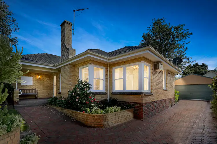 23 Churchill Avenue, Cheltenham VIC 3192
