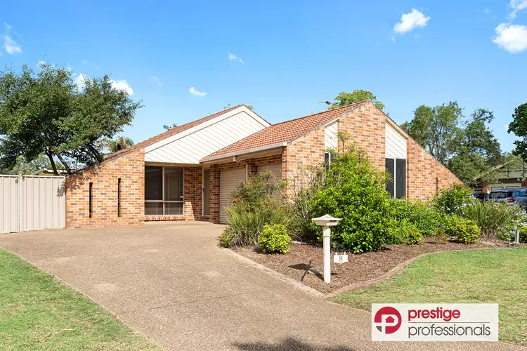 8 Haughton Court, Wattle Grove NSW 2173