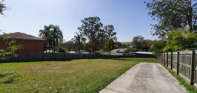 6 William Street, Blackstone QLD 4304