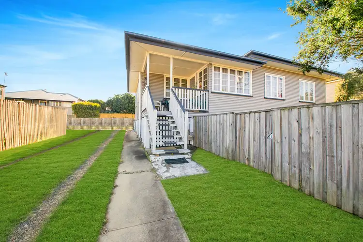 18 North Station Road, North Booval QLD 4304