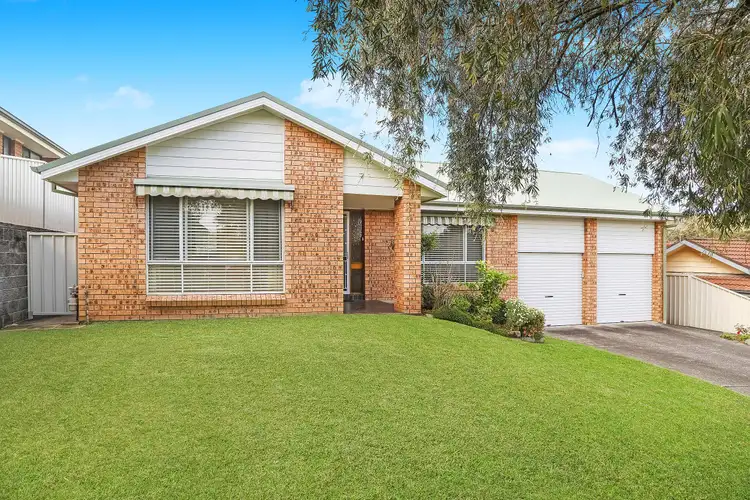 6 Lamont Close, Green Point NSW 2251