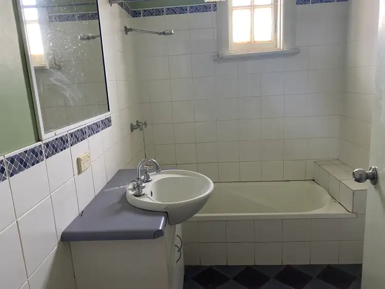 Seventh view of Homely house listing, 33D Albert Street, Parkes NSW 2870