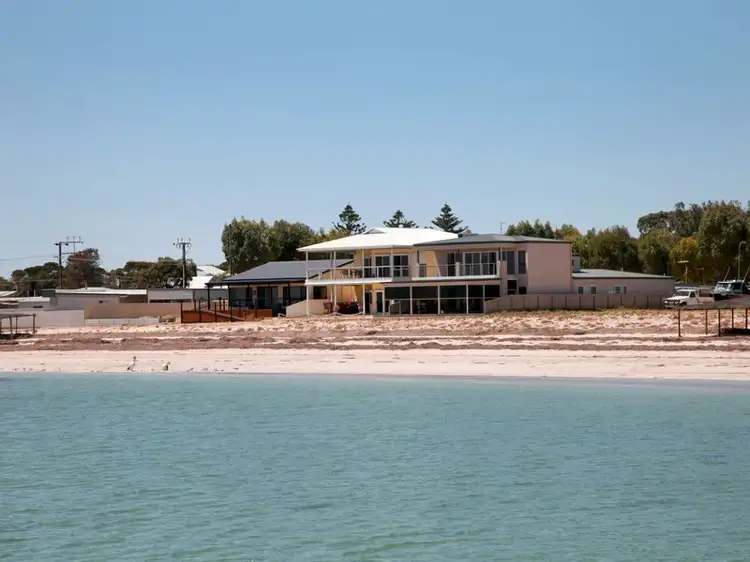 6 Watson Cove, Smoky Bay SA 5680