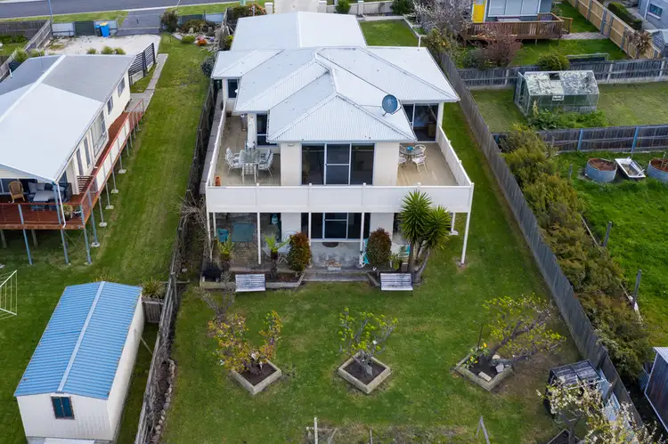1 Barnett Crescent, Bridport TAS 7262