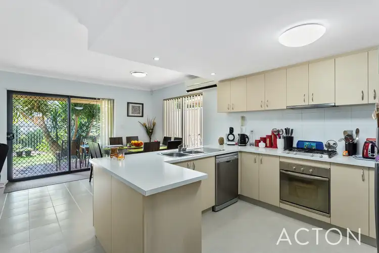 35/61 Elvire Street, Viveash WA 6056