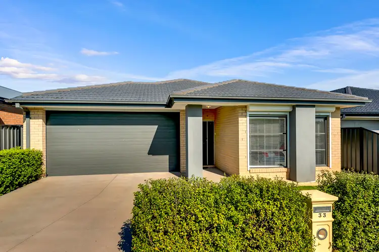 33 Henwood Rise, Mernda VIC 3754