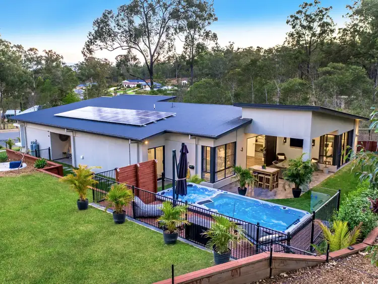 34 Shiloh Court, Pine Mountain QLD 4306