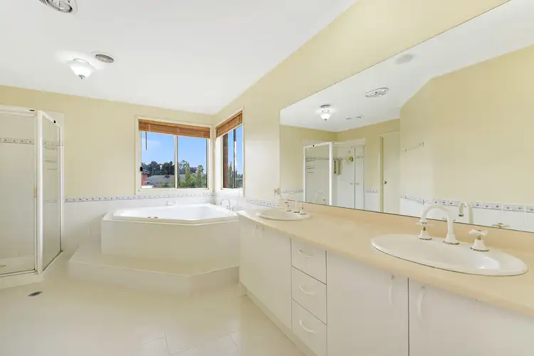 Fifth view of Homely house listing, 2 Harrington Drive, Narre Warren South VIC 3805
