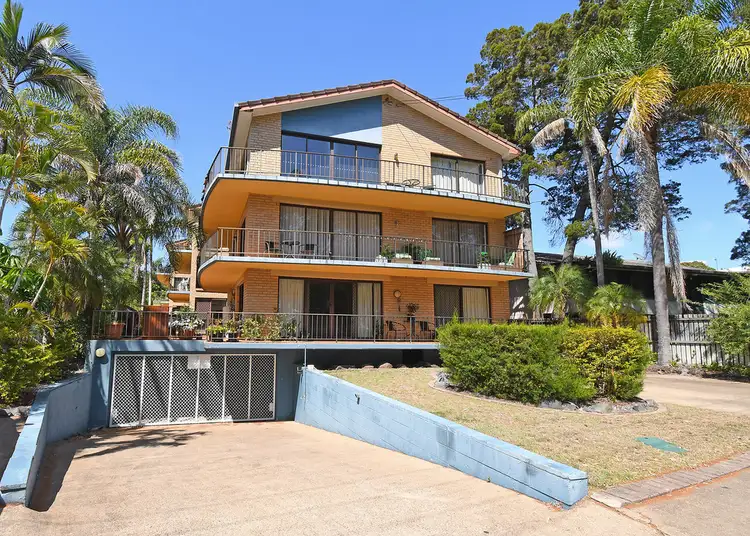 UNIT 2, 394 ESPLANADE, Torquay QLD 4655