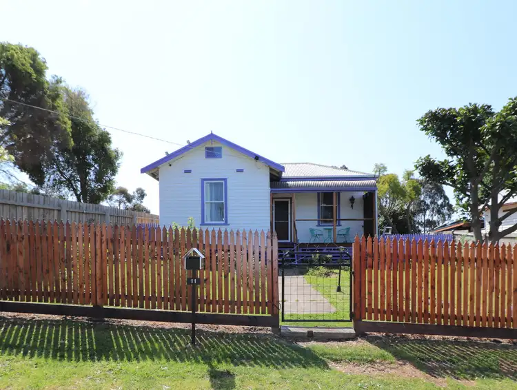 11 FARMERS LANE, Orbost VIC 3888