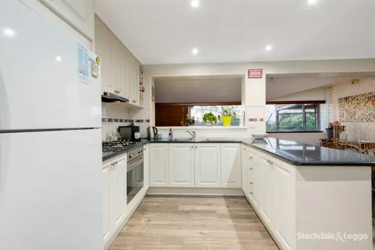 Fourth view of Homely house listing, 2 Ashwood Close, Langwarrin VIC 3910
