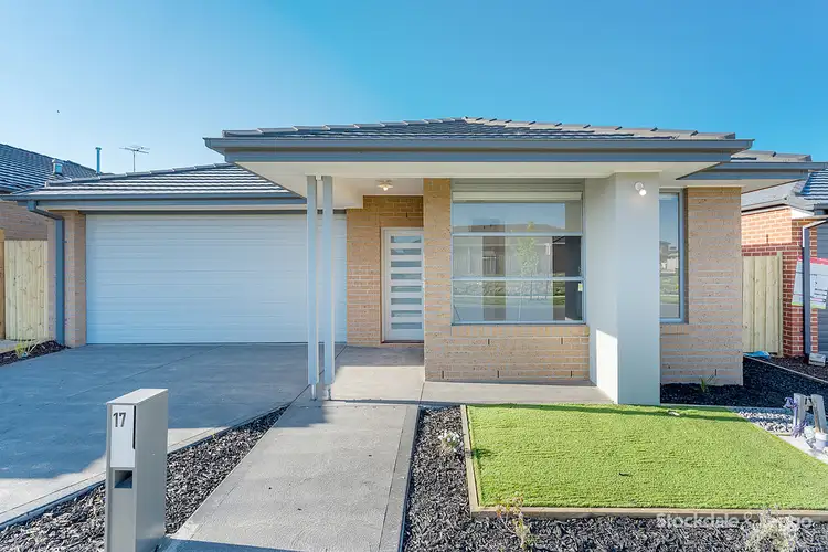 17 Vere Way