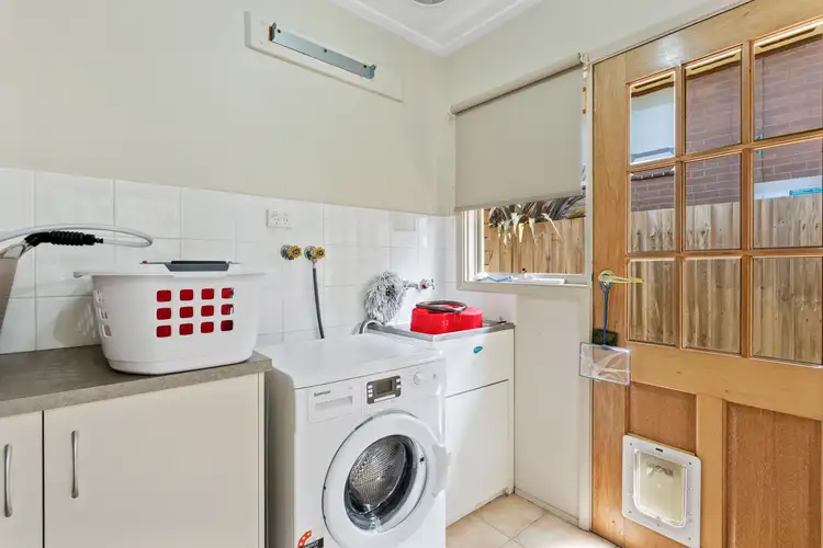 Fifth view of Homely house listing, 8 Waratah Drive., Warragul VIC 3820