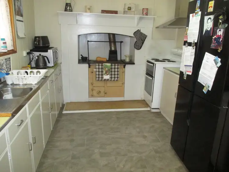 Sixth view of Homely house listing, 10 Mitchell Street, Ouyen VIC 3490