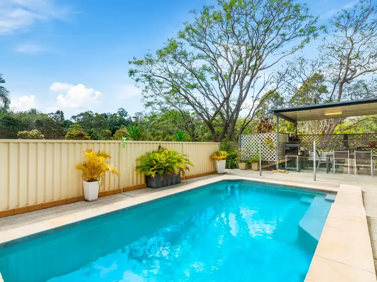 4 Carpenter Court, Worongary QLD 4213