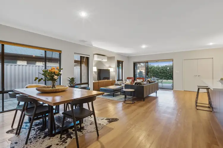 15 Binnia Mews, Harrisdale WA 6112