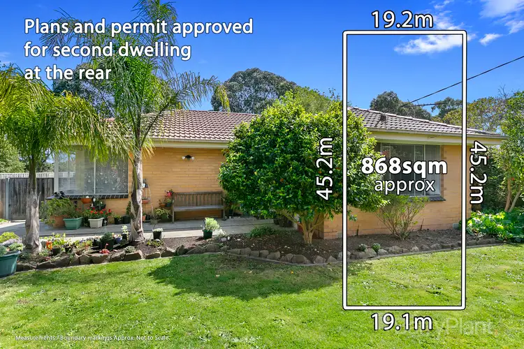 21 Wallara Crescent, Croydon VIC 3136