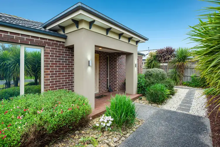 7 Lachlan Court