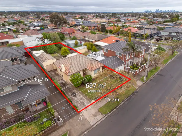 166 West Street, Hadfield VIC 3046