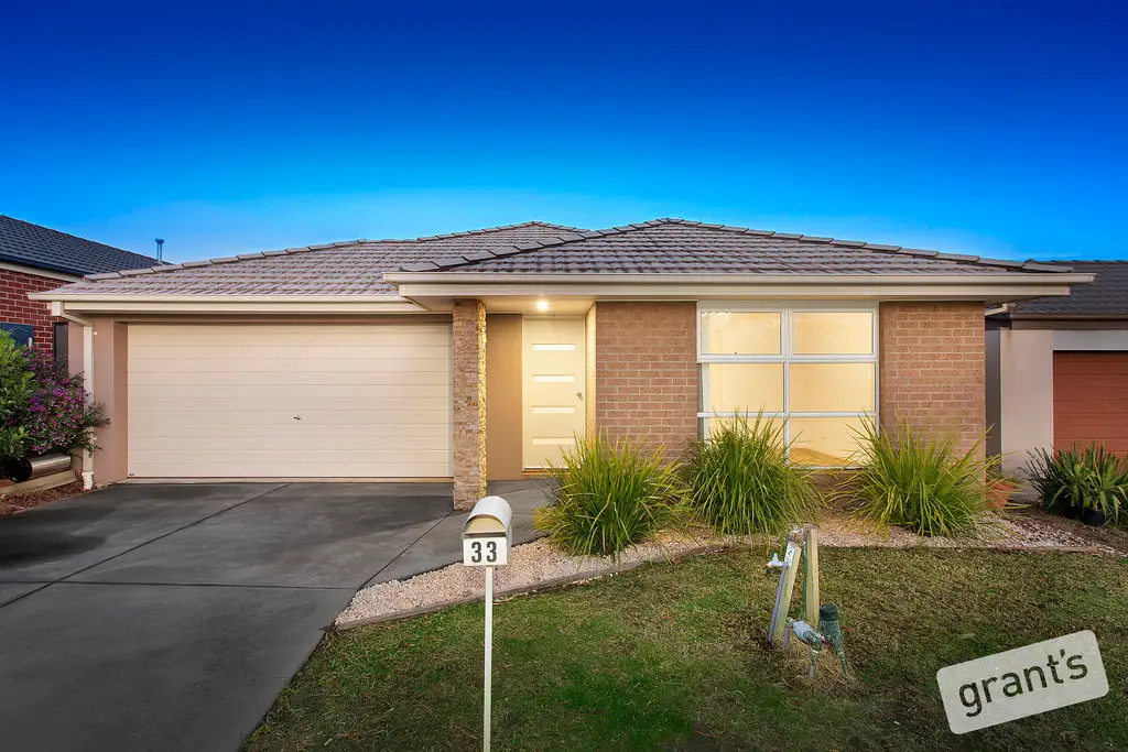 Main view of Homely house listing, 33 Sienna Way, Pakenham VIC 3810