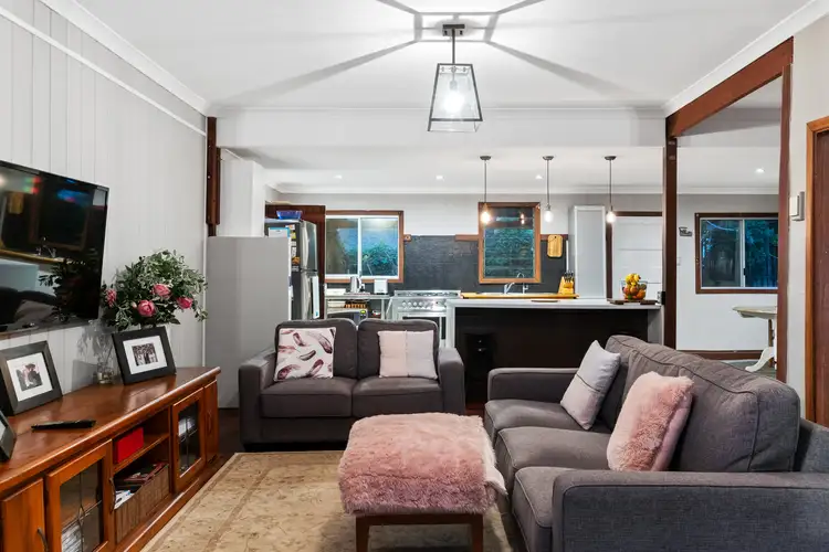 5 Camfield Road, Darlington WA 6070