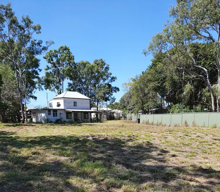 15 Lagoon Drive, Moore Park Beach QLD 4670