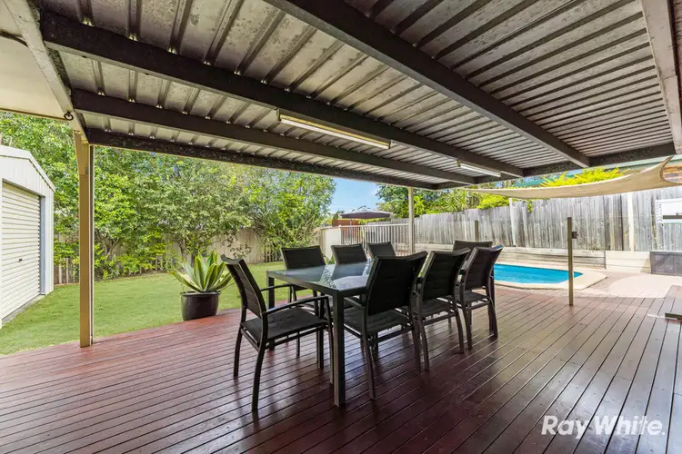 54 Bottlebrush Drive, Regents Park QLD 4118