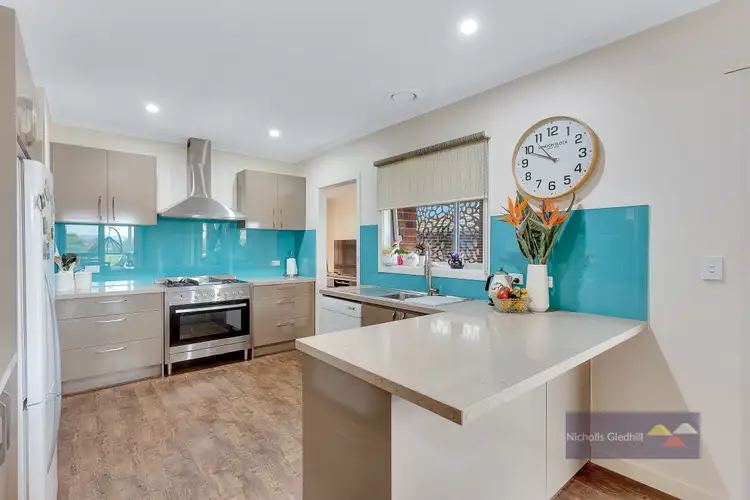 Main view of Homely house listing, 7 Wevlin Close, Endeavour Hills VIC 3802
