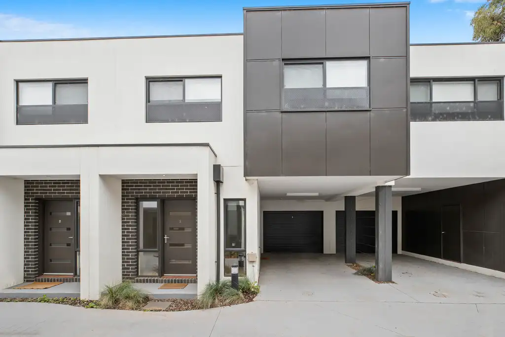 Main view of Homely townhouse listing, 3/43 Deschamp Crescent, Rowville VIC 3178