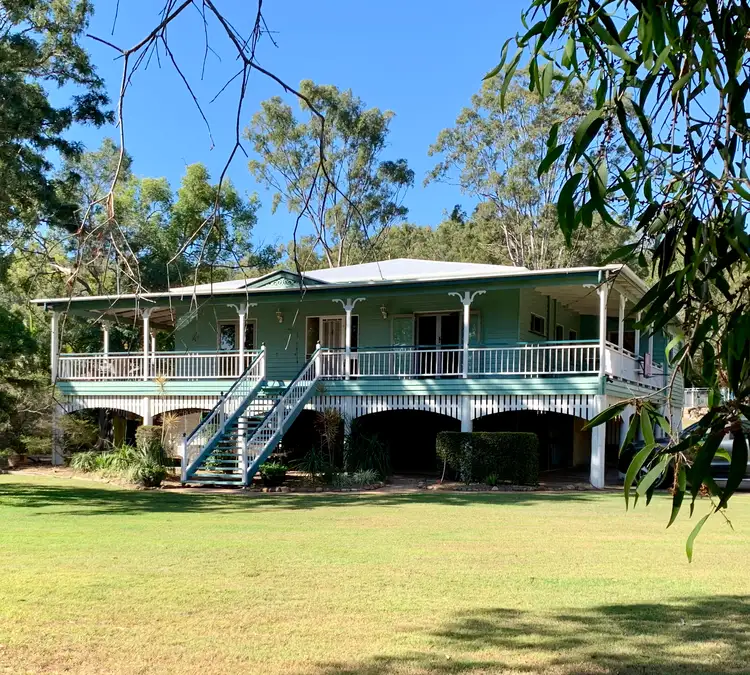 6 Mounter Street, Boyne Island QLD 4680