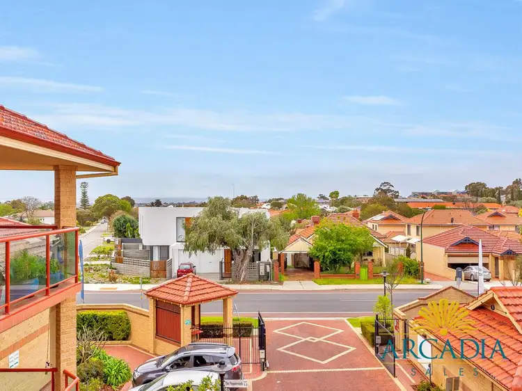 38 / 153 Stock Road, Bicton WA 6157