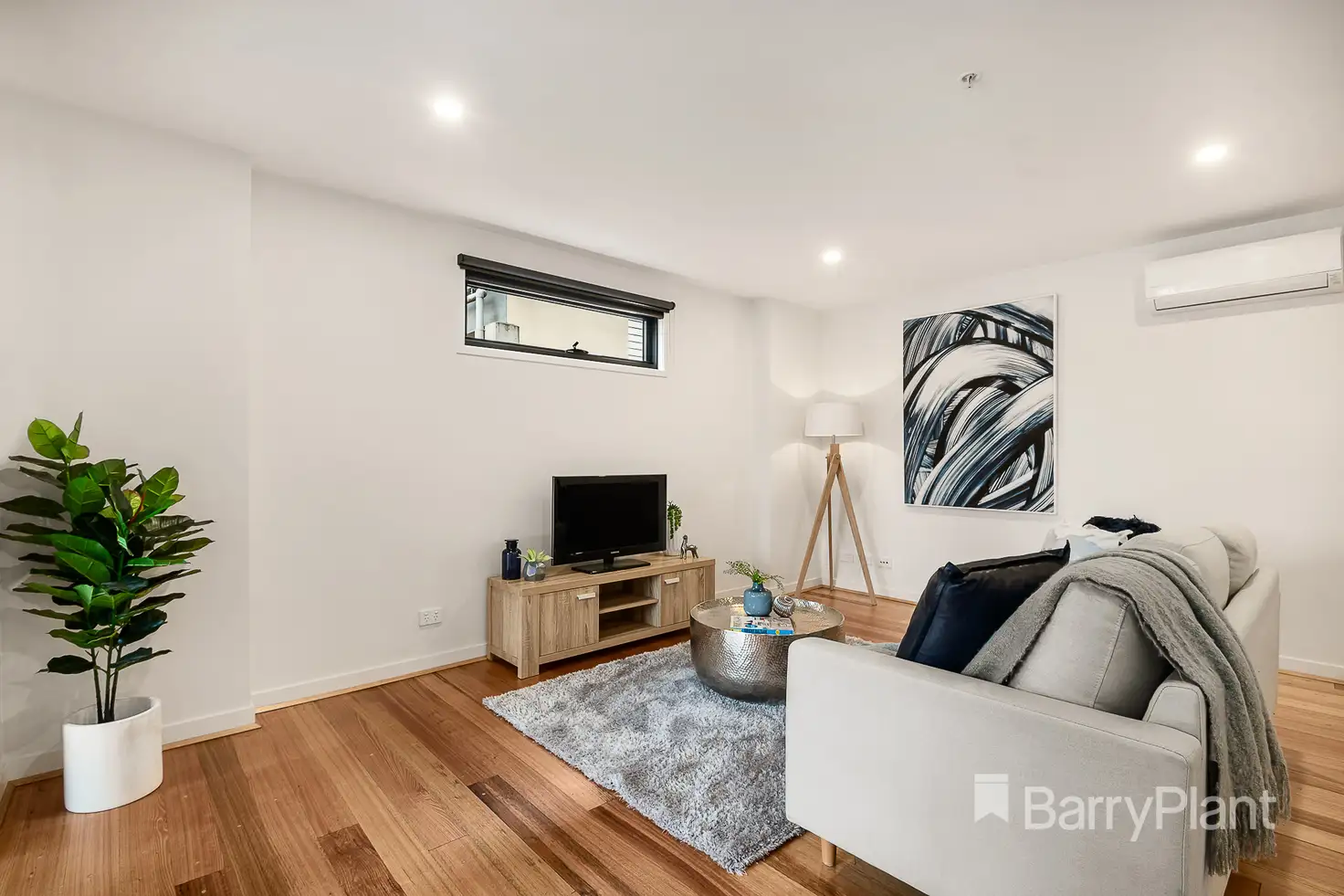 Main view of Homely apartment listing, 5/4 Alfrick Road, Croydon VIC 3136