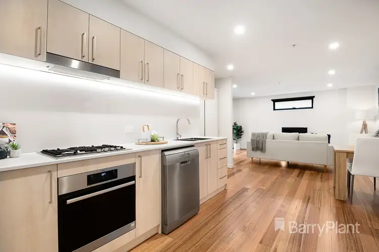 Second view of Homely apartment listing, 5/4 Alfrick Road, Croydon VIC 3136
