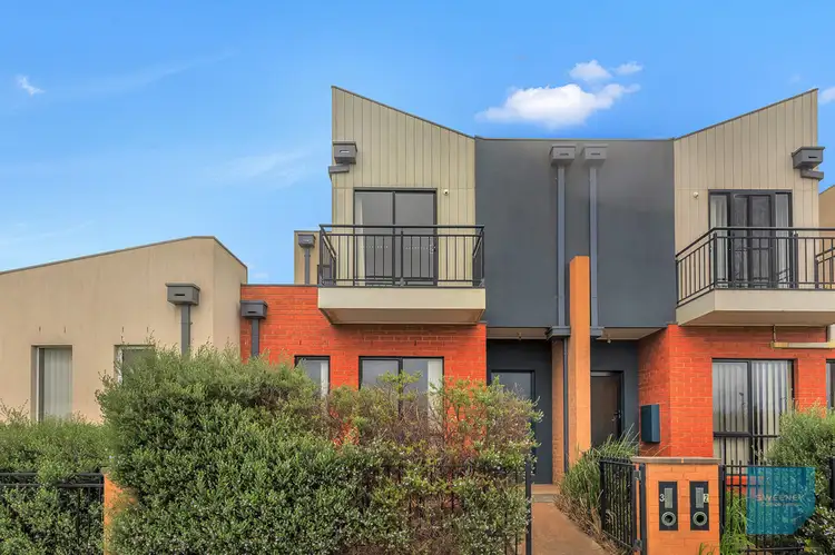3/30-40 College Street, Caroline Springs VIC 3023