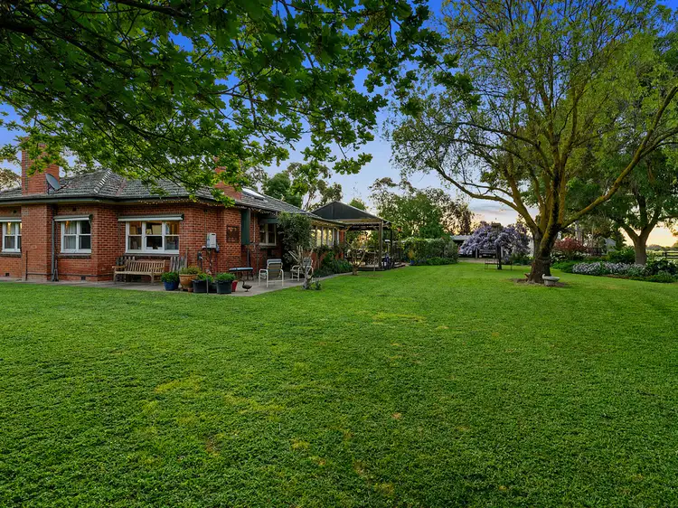 15 Moglonemby Road, Euroa VIC 3666