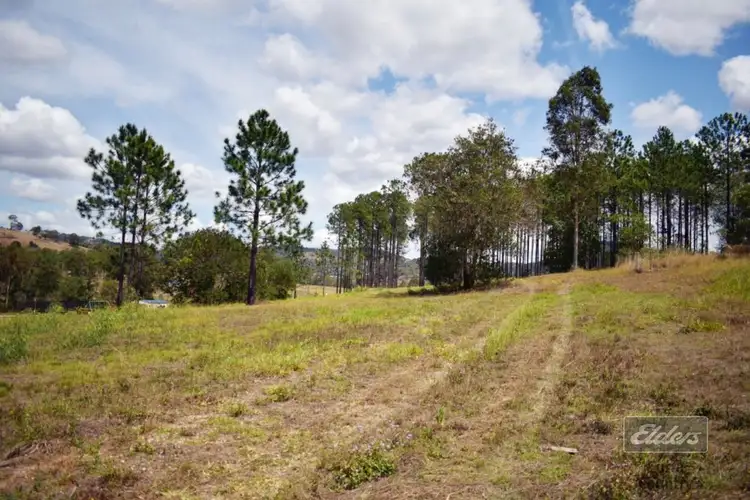 12 James Road, Glenwood QLD 4570