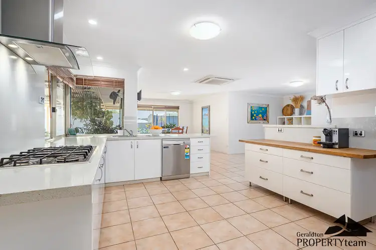 Sixth view of Homely house listing, 2 Shoalhaven Way, Drummond Cove WA 6532