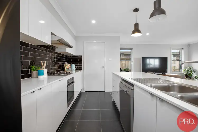 Fifth view of Homely house listing, 10 Pinfly Street, Chisholm NSW 2322